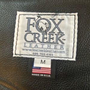 Fox Creek leather chaps. Size medium. Excellent used condition!